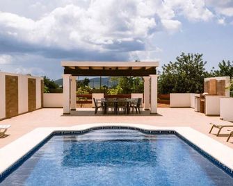 Can Pep Luis Pep Mortera near to Playa Den Bossa - Ibiza - Pool