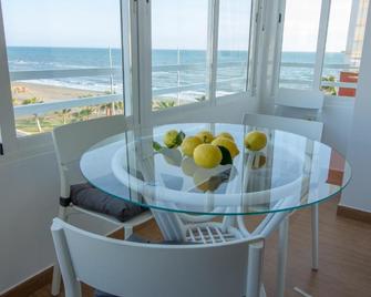 Capri 403 - Torrox - Comedor
