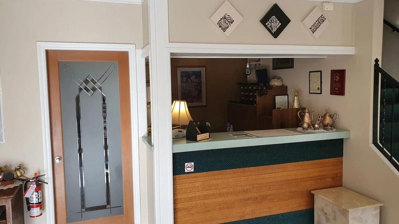 Affordable Choice-Lillooet Hotel Victori