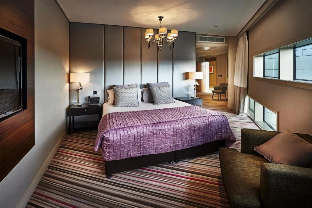 Clayton Hotel Birmingham thumbnail 3