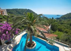 St. George Apartments and Villa with pool - Petrovac - Pool