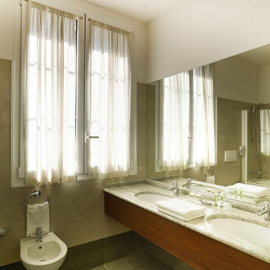 Meditur Hotel Bologna image 1