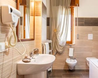 Luna e stelle - Bonifati - Bathroom