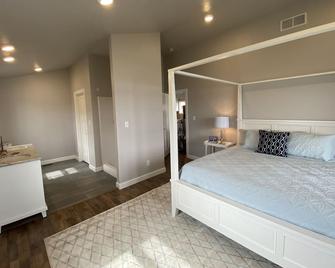 Rose Lake, Cottage with Pontoon, Coldwater, Michigan (aka Lake of the Woods) - Coldwater - Schlafzimmer