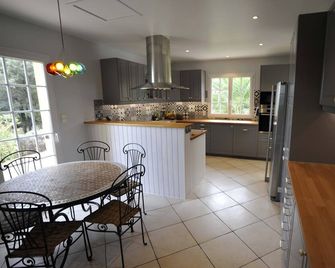 L'Escapade - Le Boulou - Kitchen