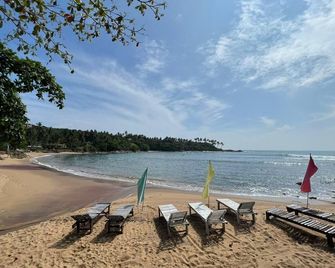 Surf Paradise - Tangalla - Playa