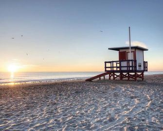Signature Collection Reserve Building in Cape Canaveral 2 bedroom exclusive unit - Cabo Cañaveral - Playa