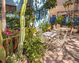 Port Inn - Haifa - Hàng hiên