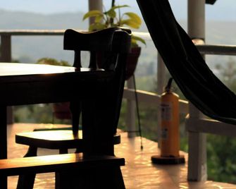 Azulejo Cabin with view of the Colombian Mountains - Dagua - Balcón