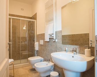 Fattoria Didattica La Collina Incantata - Narni - Badkamer