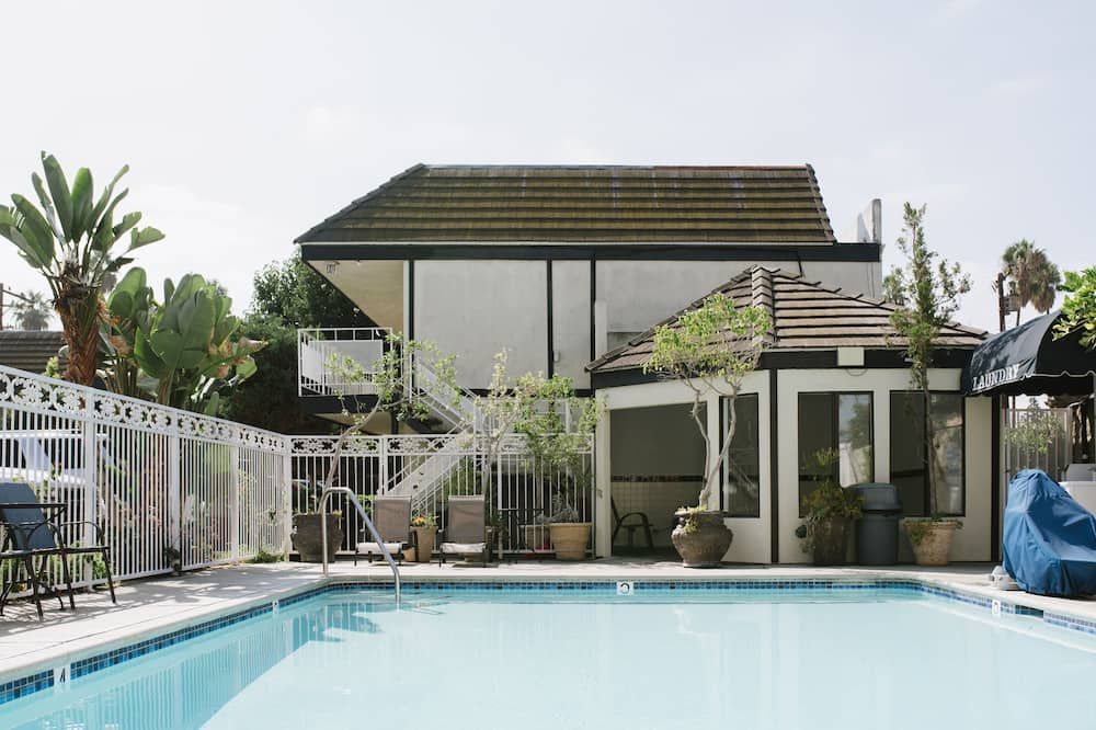 Pool view of Alamo Inn and Suites - Convention Center