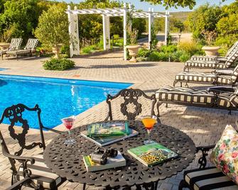 Exclusive-use luxury private villa in world renowned Big 5 game reserve - Sidbury - Bazén
