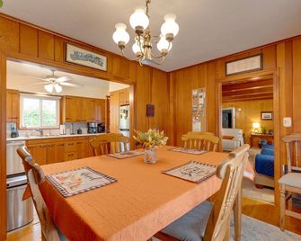 Game Room and Patio Charming Jackson Retreat! - Джексон - Їдальня