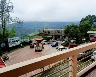 Clouds Hotel And Restaurant - Gangtok