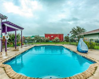 OYO Hotel San Antonio East - סן אנטוניו - בריכה
