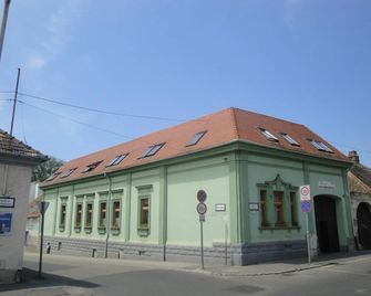 Guest house Ringhofer Vendégház - Sopron - Building