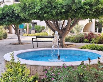 Charming Kalecik Apartment with Shared Pool and Free Parking - Kumyali - Piscina
