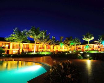Speke Resort And Conference Centre - Campala - Piscina