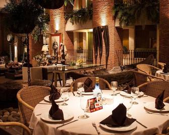 Nehotel Nueva Estancia - León - Restaurante
