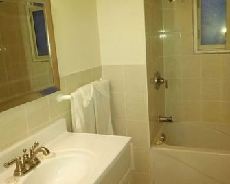 Sharodon Sands Motel - Wasaga Beach