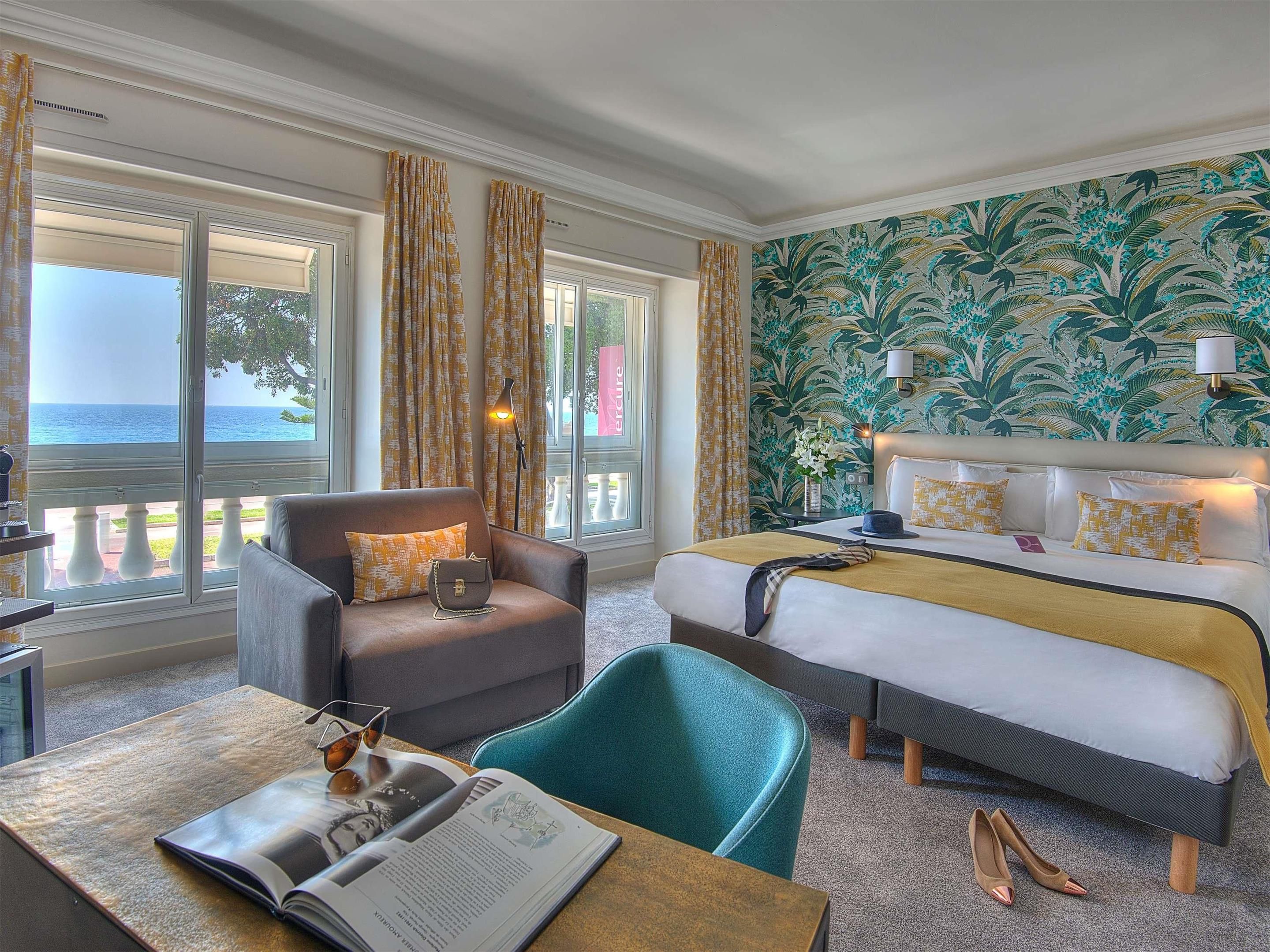 مركيور نيس مارشيه أوه فلورز