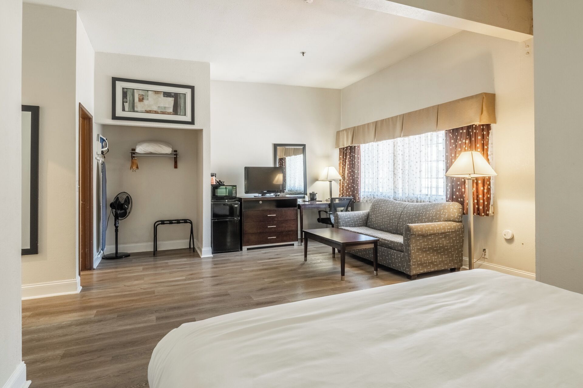 Quality Inn near Mammoth Mountain Ski Resort - Mammoth Lakes