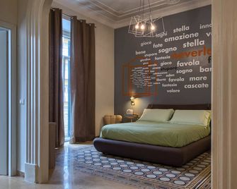 The Pope's Window - Rome - Bedroom