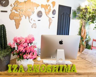 Iza Enoshima Guest House And Bar - Fujisawa