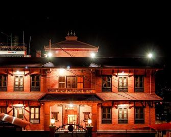 Bhaktapur Paradise Hotel - Bhaktapur - Gebouw
