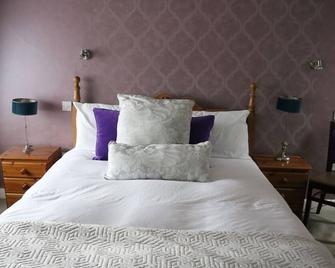 New Park Hotel Athenry - Athenry - Bedroom