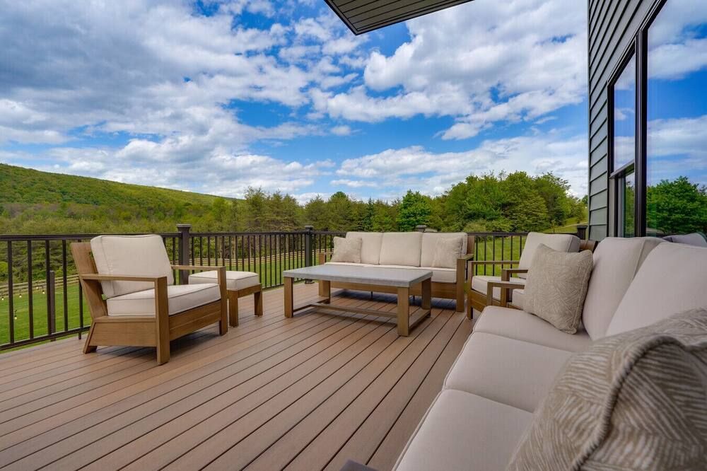 Laurel Run Lodge - Heated Pool | Hot Tub | Game Room | Perry County
