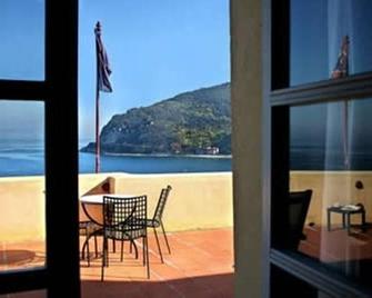 Palazzo Vescovile Hotel - Noli - Balkón