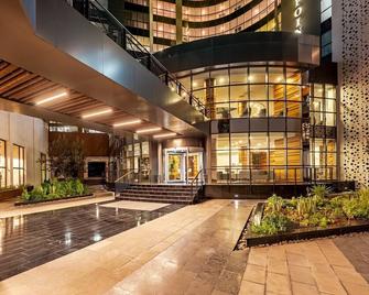 Novel Centre Point Hotel - Famagusta - Building