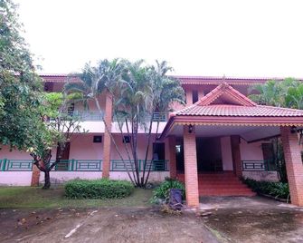 Chomdao Hotel & Resort - Sawang Daen Din - Building