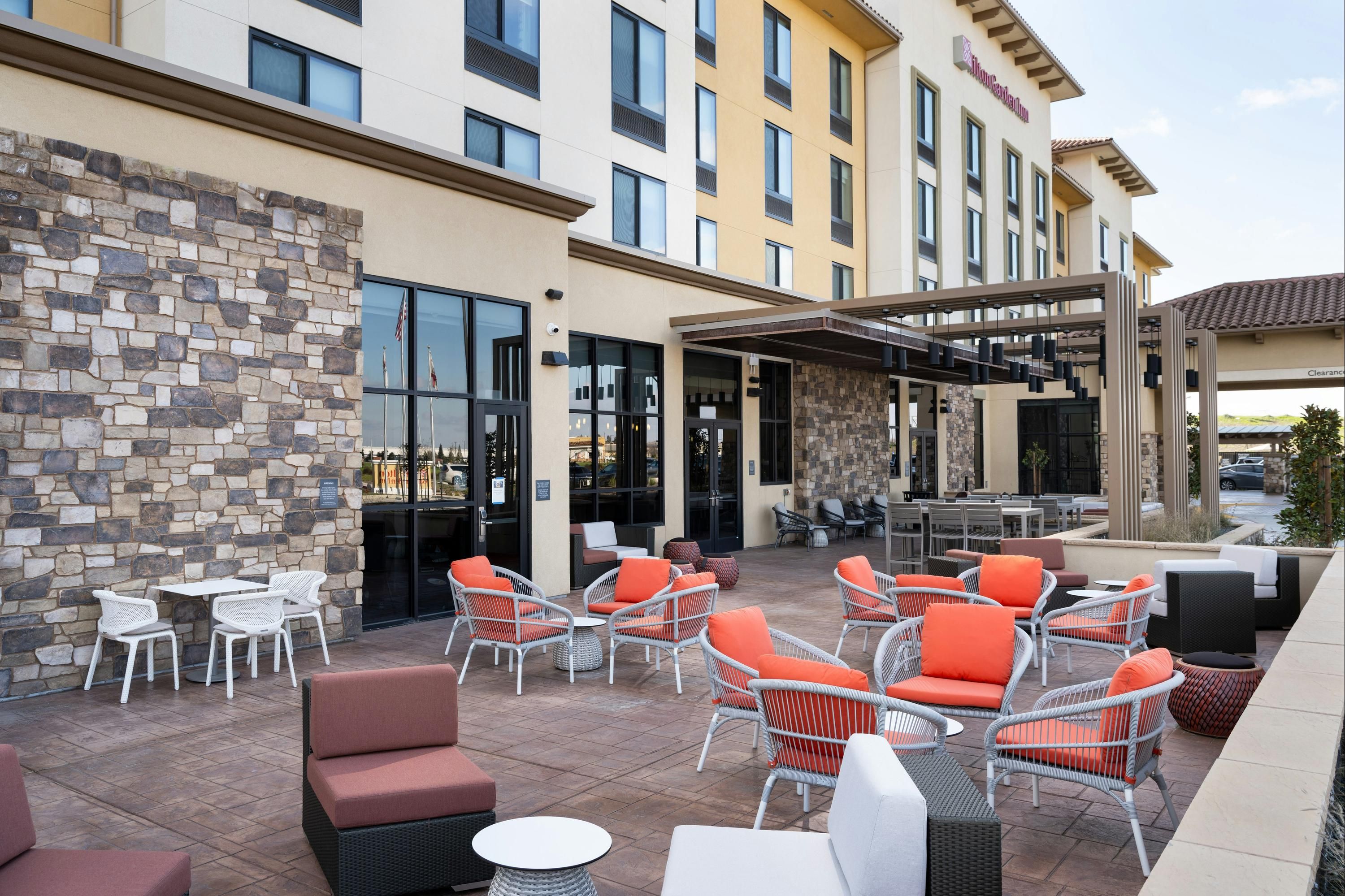 Hilton Garden Inn Visalia - Visalia - Patio