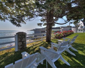 Terrace By The Sea - Ogunquit
