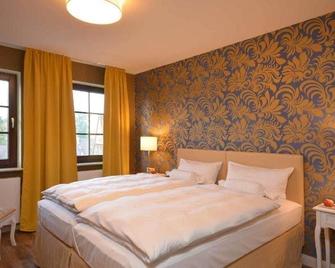 Hotel am Kirchplatz - Ochsenbach - Schlafzimmer