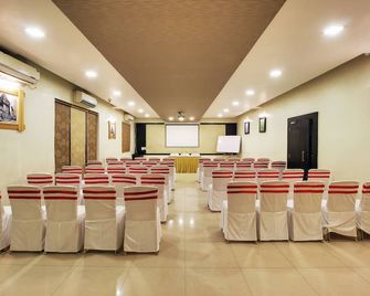 Hotel rama heritage - Nashik - Sala de reuniones
