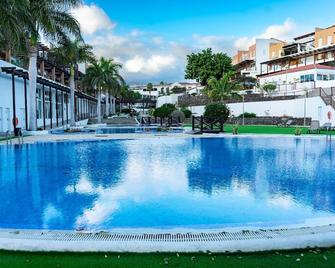 House Helen Holiday Inn Golf - San Miguel De Abona - Pool