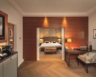 Hotel Maximilians - Augsburg - Bedroom