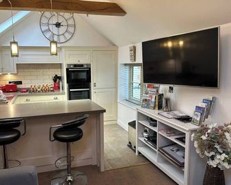 Modern 1-Bedroom Apartment in Holt - Holt - Cocina