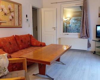 Ferienhaus Schatz - Schönwalde-Glien - Sala de estar