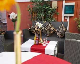 هوتل فيلا أورينتال آند ريستورانت - فرانكفورت ام ماين - مطعم