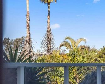 2bdr Beachside Bliss in Wamberal - Wamberal