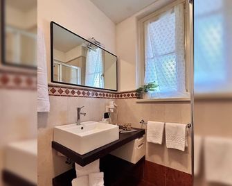 Aquazzurra Resort & Aparthotel - Cannobio - Bagno