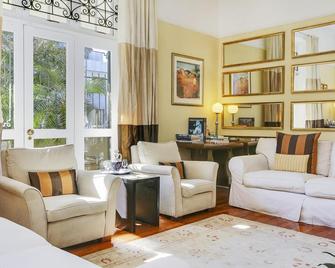 Liberty Lodge - Cape Town - Living room