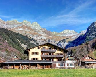 فندق غارني هوستات - إنغيلبرغ - مبنى