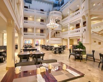 Crowne Plaza Istanbul - Old City - Istanbul - Restaurant