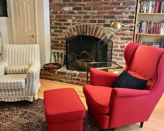 Convenient, comfortable Capitol Hill 1 BR apt nr US Capitol, Metro - Washington, D.C. - Lounge