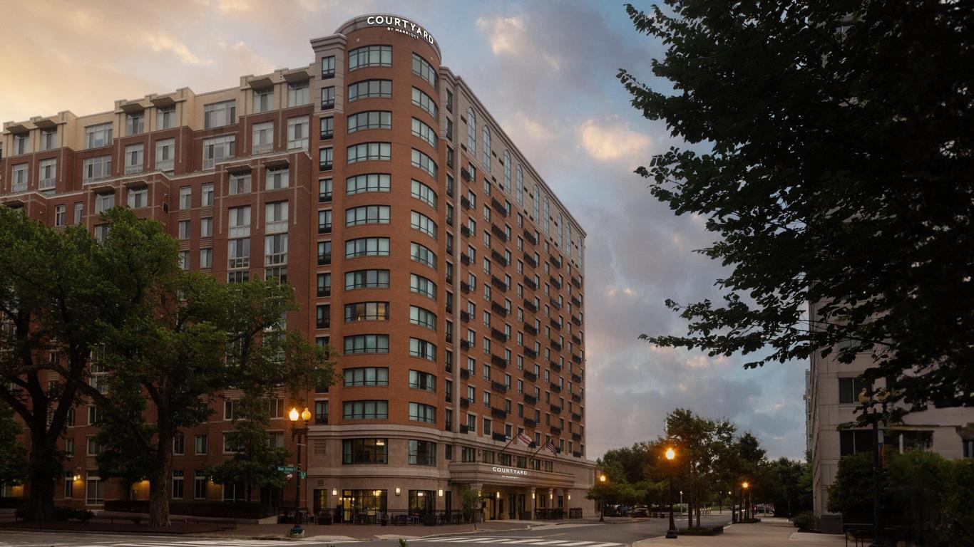 Courtyard by Marriott Washington Capitol Hill/Navy Yard